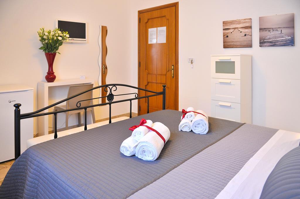 Lu Puzzu Luengu B&B Leverano Extérieur photo